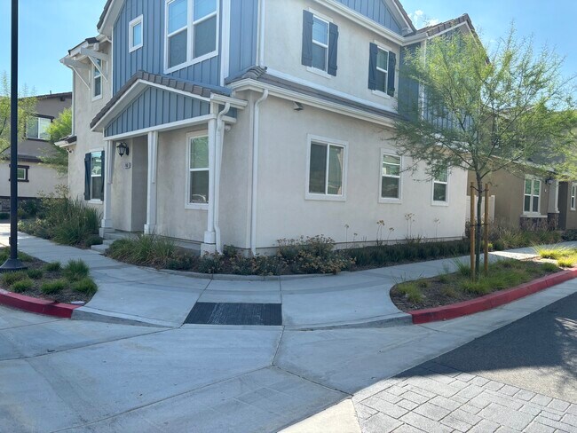 Building Photo - 17060 Zion Dr