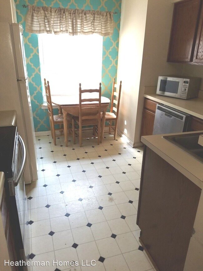 Building Photo - 2 br, 2.5 bath House - 310 Wind Ridge Drive