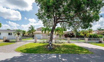 Building Photo - 29901 SW 147th Ave