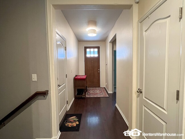 Building Photo - 25104 E Pinewood Pl
