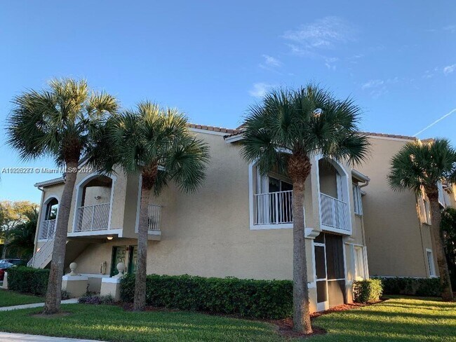 Building Photo - 242 Village Blvd