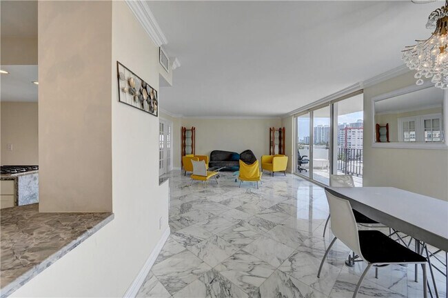 Foto del edificio - 2030 S Ocean Dr