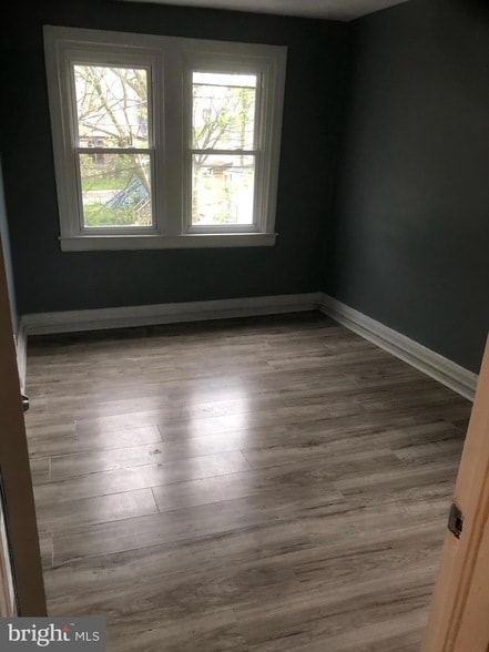 Building Photo - 3023 Oakford Ave