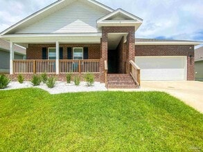 Building Photo - 5554 Guinevere Ln