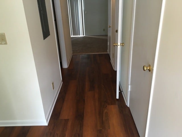 Foto del edificio - 573 Winding Creek Rd