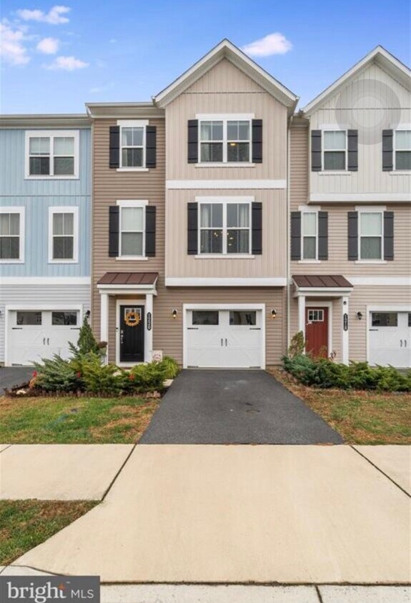 1220 Hudgins Farm Cir, Fredericksburg, VA 22408 Townhome Rentals in