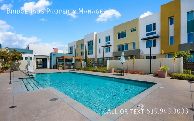 Foto del edificio - 721 Shoreline Rd