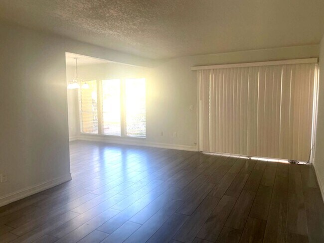 Photo - Charming 1-Bedroom Rental Close to Siesta Key Beach Apartment