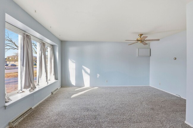 Building Photo - 846/848 Greenwood Court