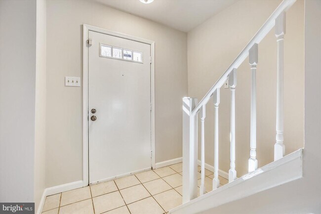 Foto del edificio - 17 Ingleside Ct