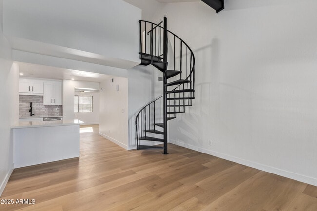 Building Photo - 4901 S Calle Los Cerros Dr