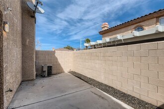 Building Photo - 7609 Almeria St