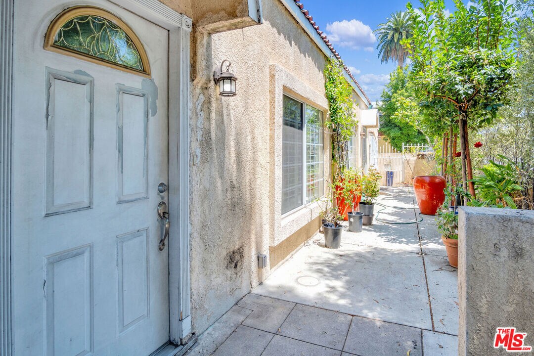 Foto principal - 7275 Fountain Ave