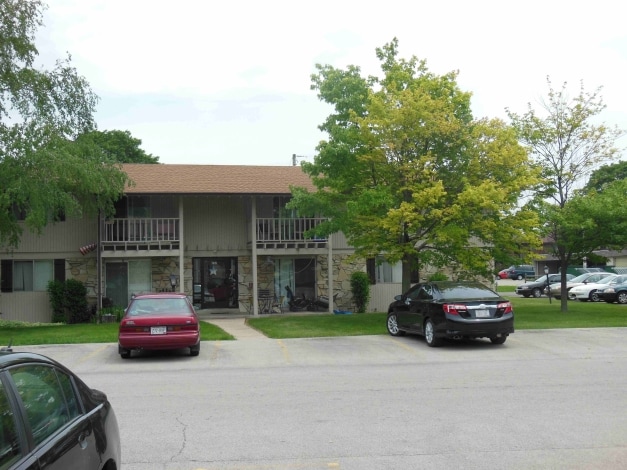 Building Photo - Maplecrest Apartments