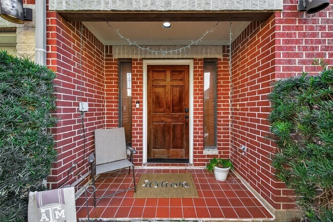 Foto del edificio - 2502 Brinkman St