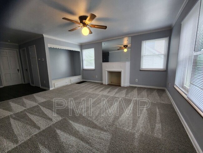 Foto del edificio - 722 Kenwick Rd