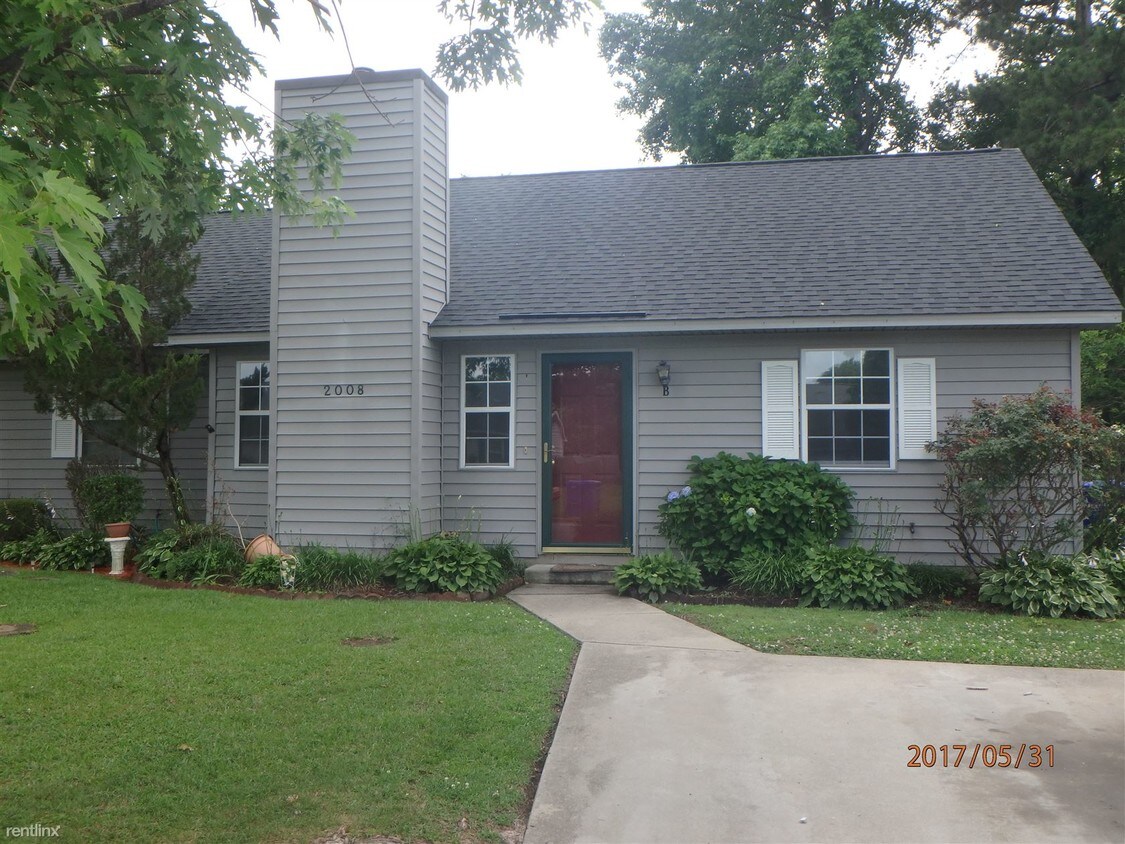 Primary Photo - 2 br, 2 bath Duplex - 2008 Summerhaven Dr ...