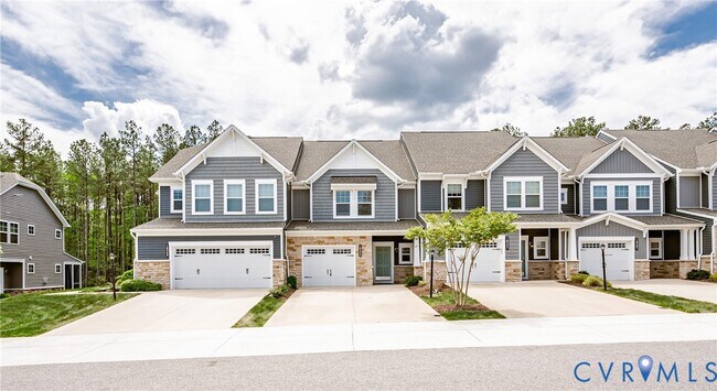 Foto del edificio - 18353 Palisades Ct