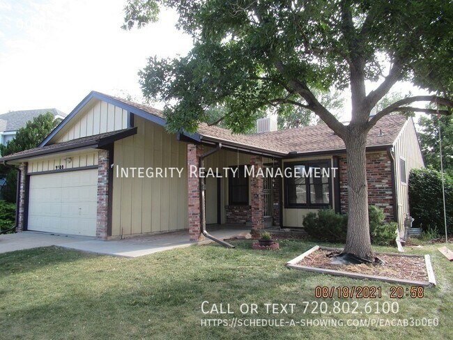 Building Photo - 9900 Holland Cir