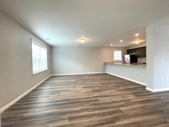 Foto del edificio - 29 Lakeside Blvd