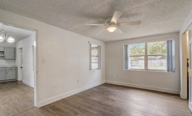 Building Photo - 901 25th St NW