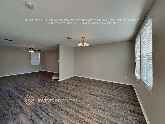 Foto del edificio - 1230 Sullivan Dr