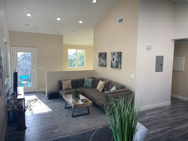 Foto del edificio - 3525 Percy St