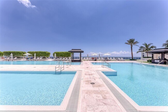 Foto del edificio - 1830 S Ocean Dr