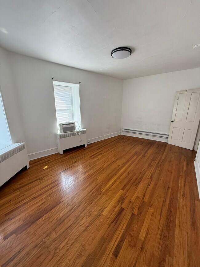 Bedroom - 300 S Main St