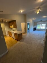 Building Photo - 2 Crestview Cir