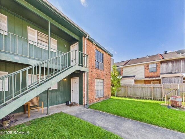 Foto del edificio - 114 Hummingbird Ln