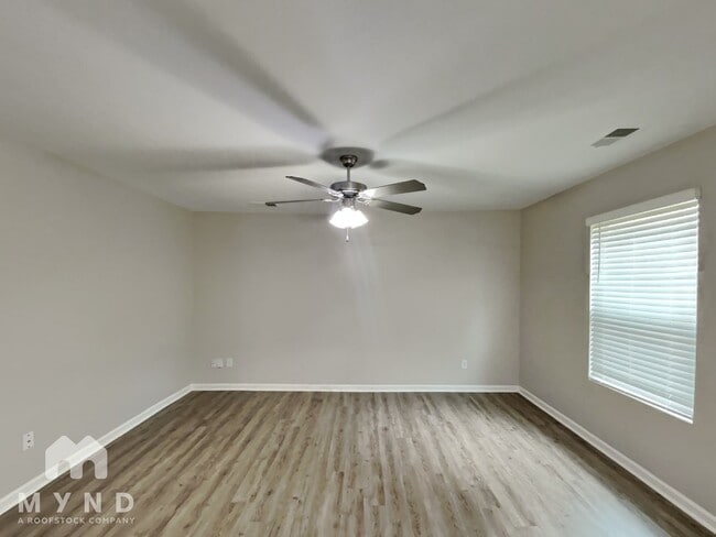 Building Photo - 117 Patriot Point Dr