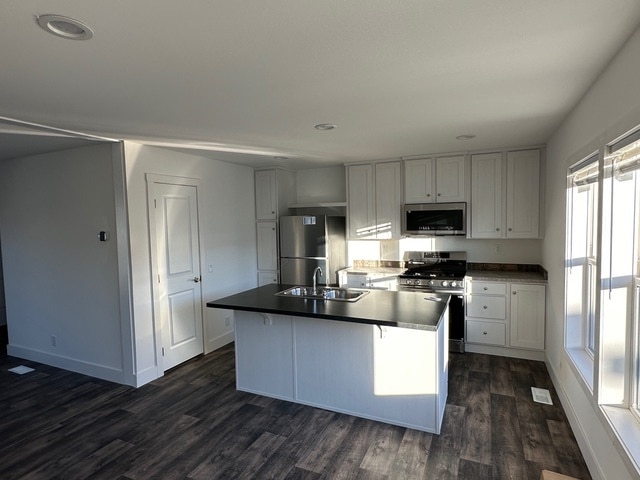 Building Photo - 3609 Warren Ct