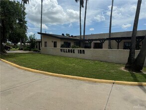 Building Photo - 5 South Blvd