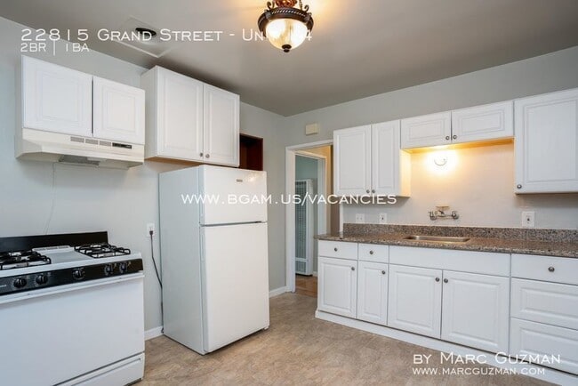 Building Photo - 22815 Grand St