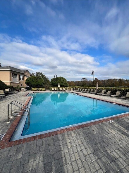 Foto del edificio - 14353 Fredricksburg Dr