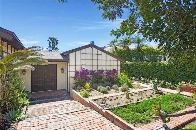 Building Photo - 78 S La Senda Dr