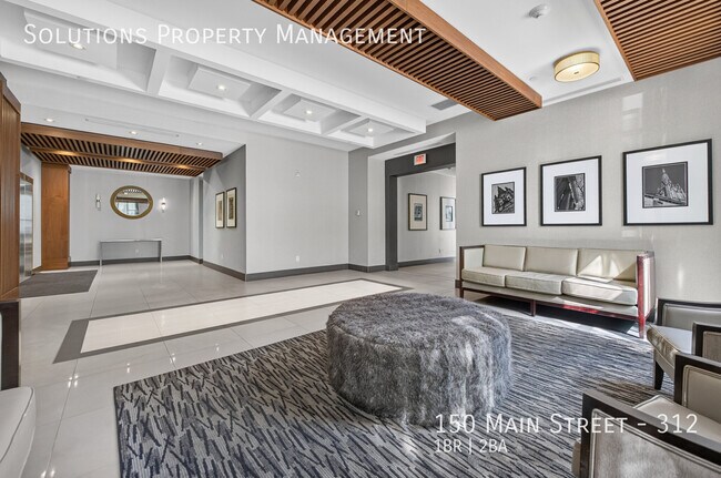 Photo du bâtiment - 150 Main St W