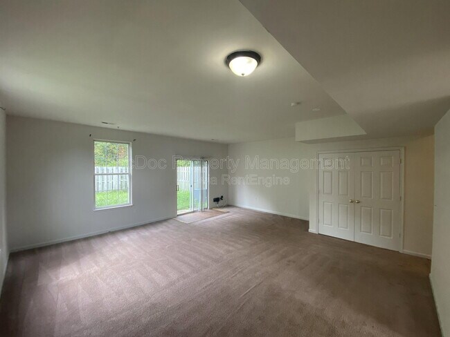 Foto del edificio - 10910 Coreys Way