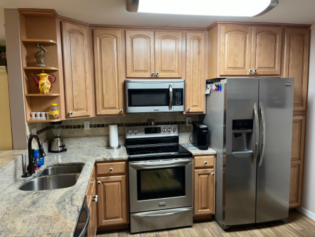 Building Photo - 15433 Bellamar Cir