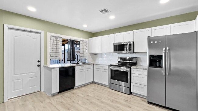 Foto del edificio - 6519 Spring Manor St