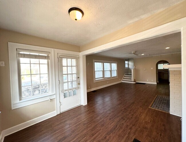 Foto del edificio - 527-527 E 52nd St