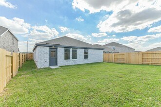 Building Photo - 16611 Rolling Hillside Wy