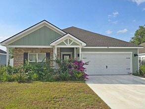 Building Photo - 5175 Grand Oak Cir