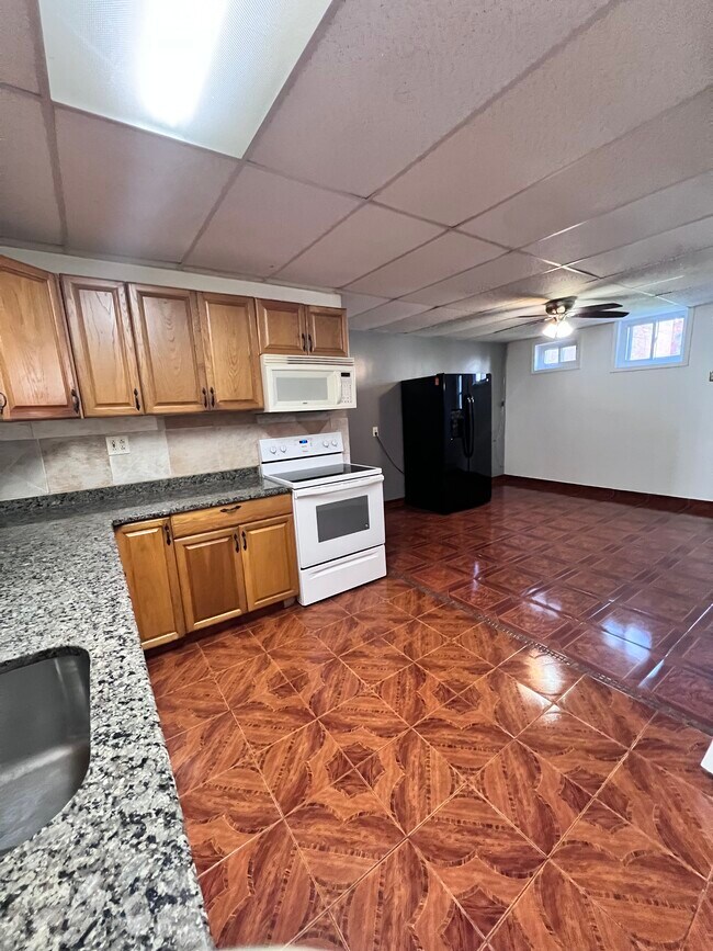 Kitchen - 324 Market St