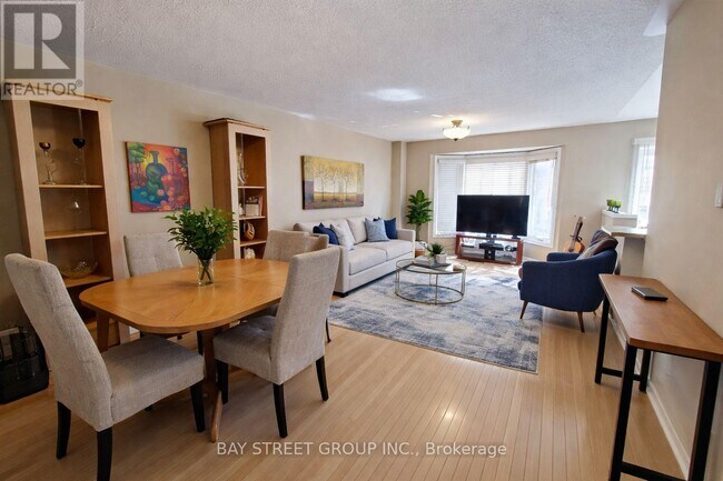 Photo du bâtiment - 5223 Fairford Crescent