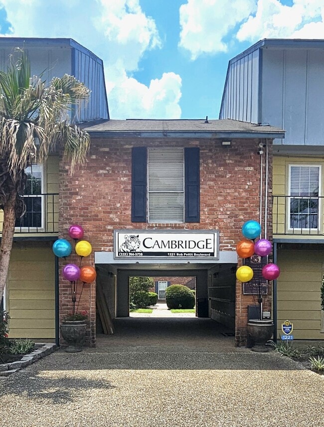 Building Photo - Cambridge Apartments