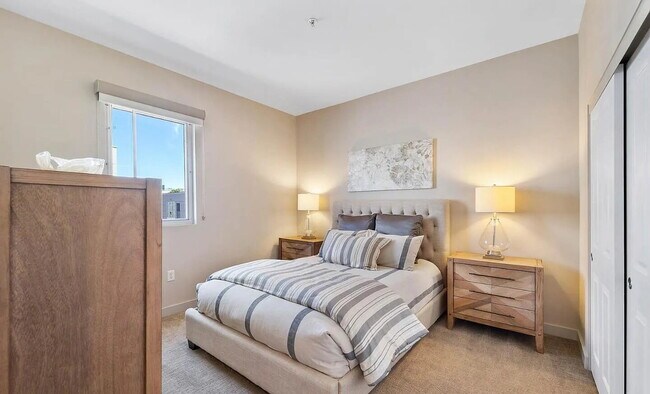 Foto del edificio - Wonderful modern 1-bedroom in the heart of downtown San Jose!