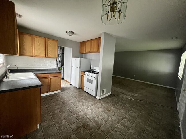Foto del edificio - 3 br, 1 bath House - 14235 Hobart Ave