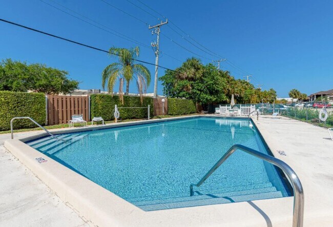 Foto del edificio - 2/2 First Floor in Poppleton Creek!